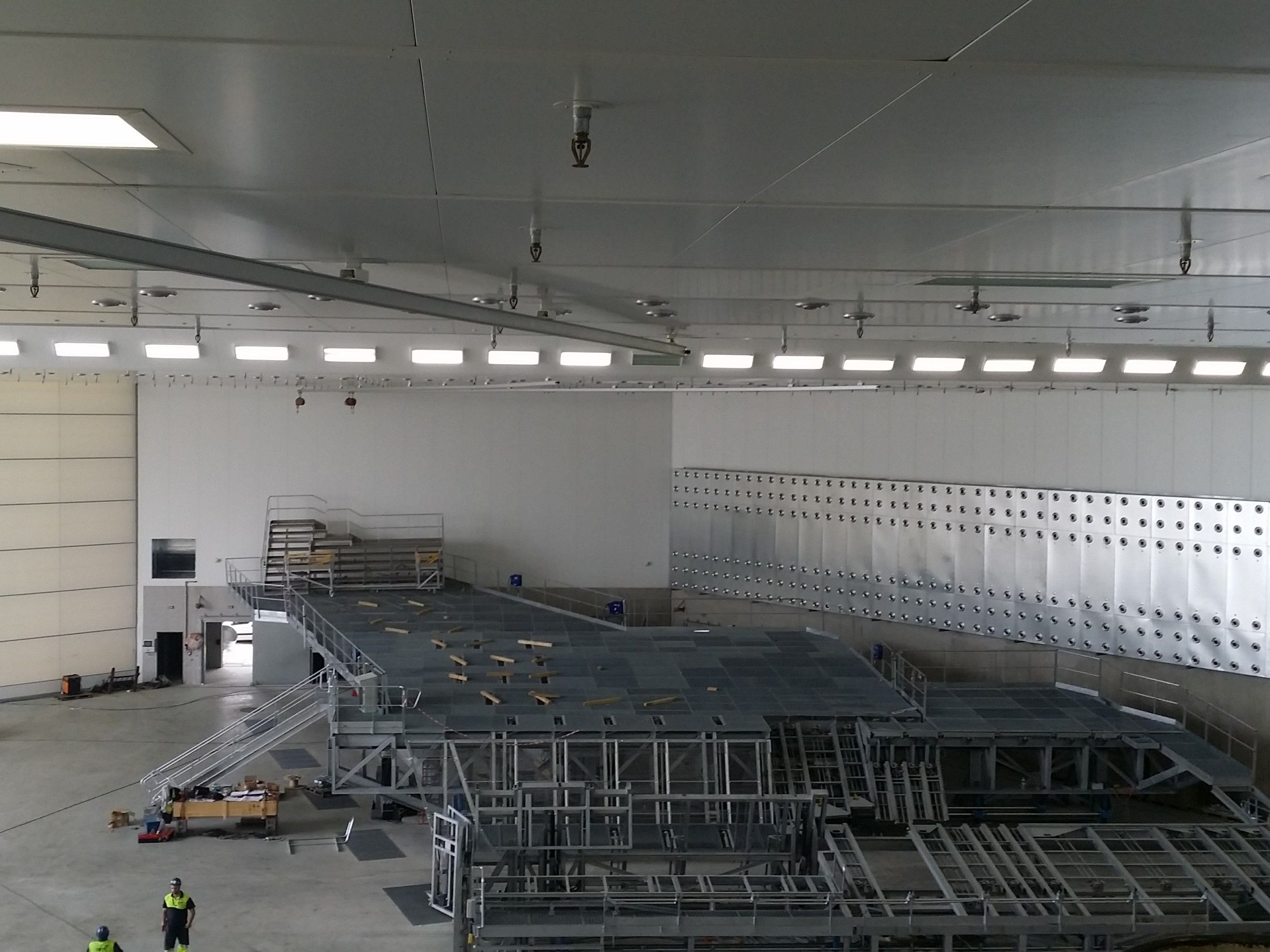 Etude de l`implantation idéale, après compréhension du métier des futurs intervenants (analyse de risques), des rails antichute Safeaccess.